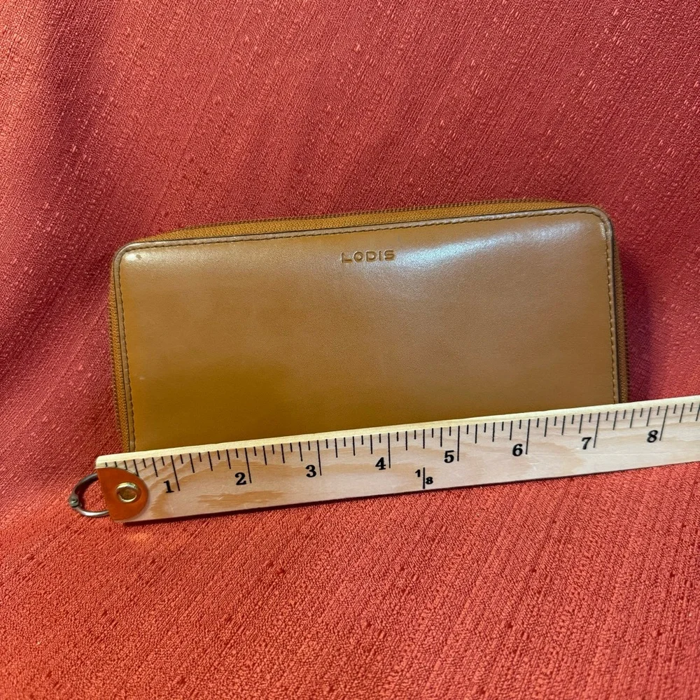 Lodis Caramel Leather‎ Zippered Wallet, EUC